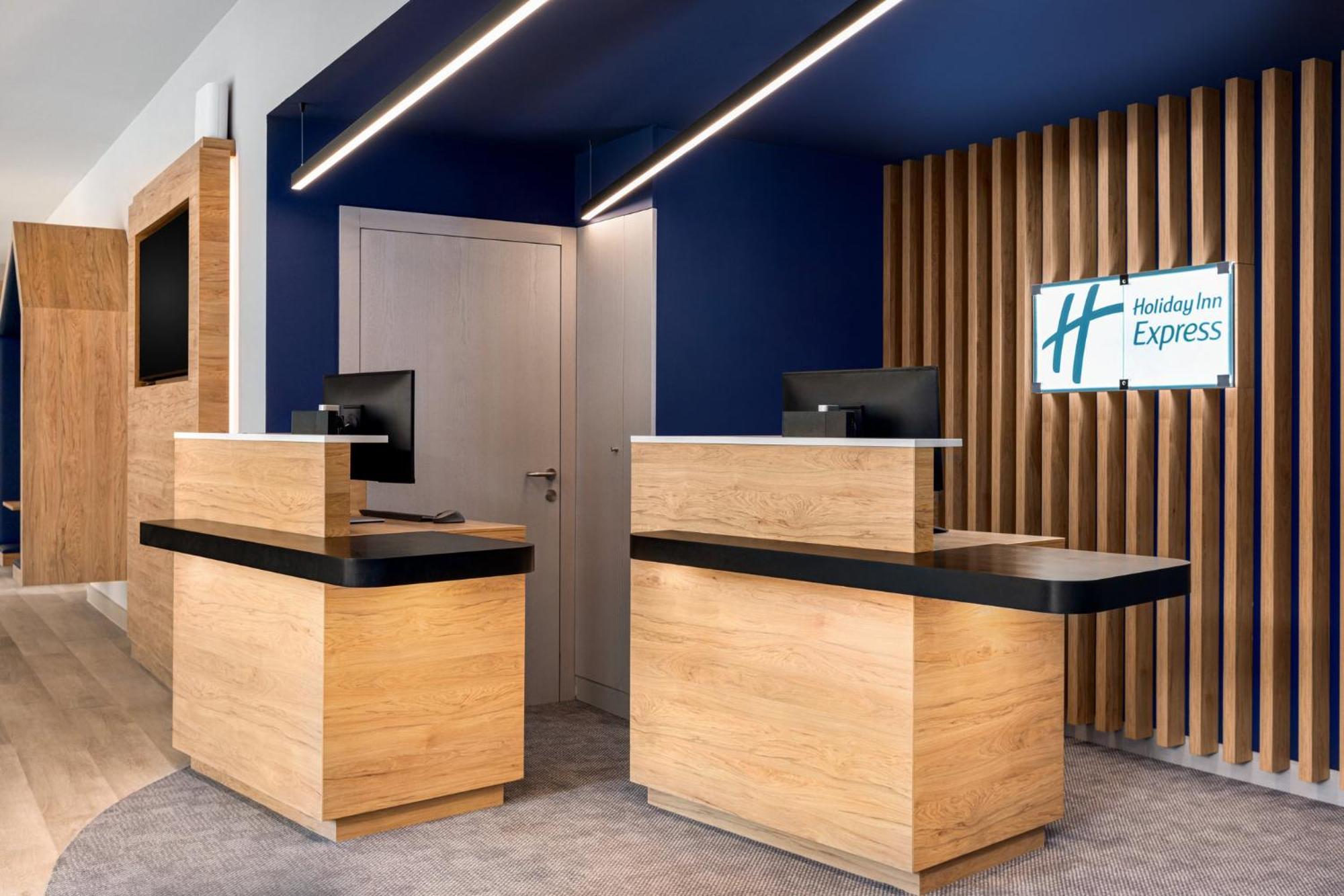 Holiday Inn Express Porto - Boavista By Ihg Buitenkant foto